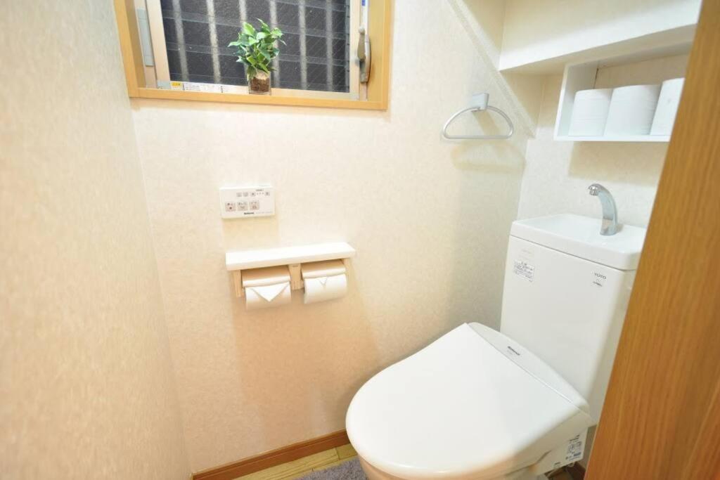Holiday home 2s Jr Yamanote Komagome, 3 Storey 101sq 4br, Freepark Tokyo