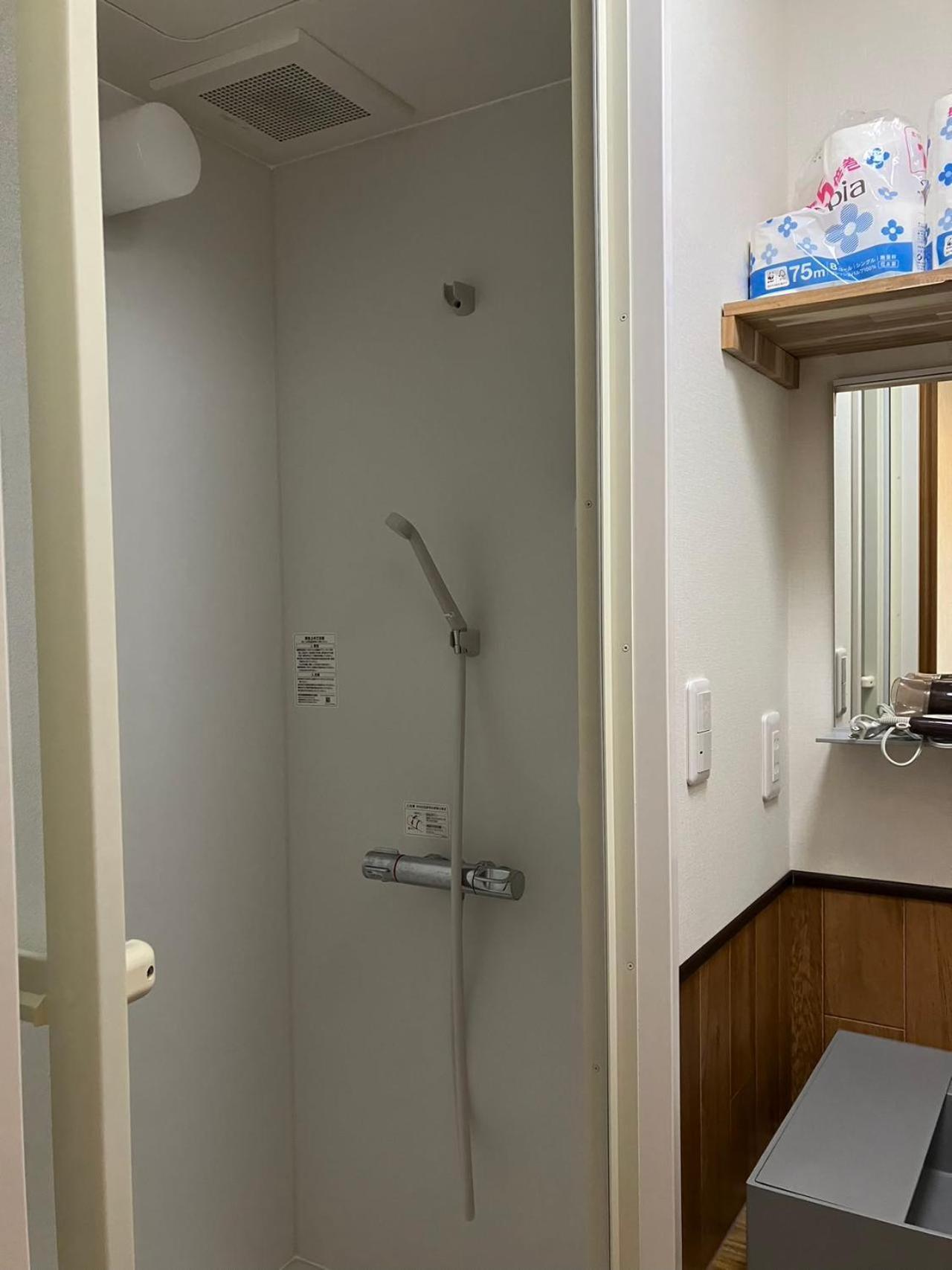 2s Jr Yamanote Komagome, 3 Storey 101sq 4br, Freepark Holiday home